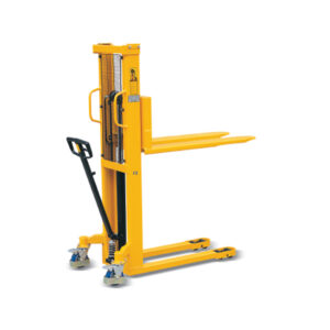 Apilador manual 2000kg, uñas regulables